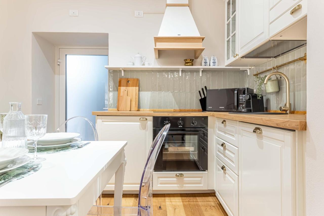 Casa Colonna Romantic Apartment Corso Di Porta Ticinese Mediolan Zewnętrze zdjęcie