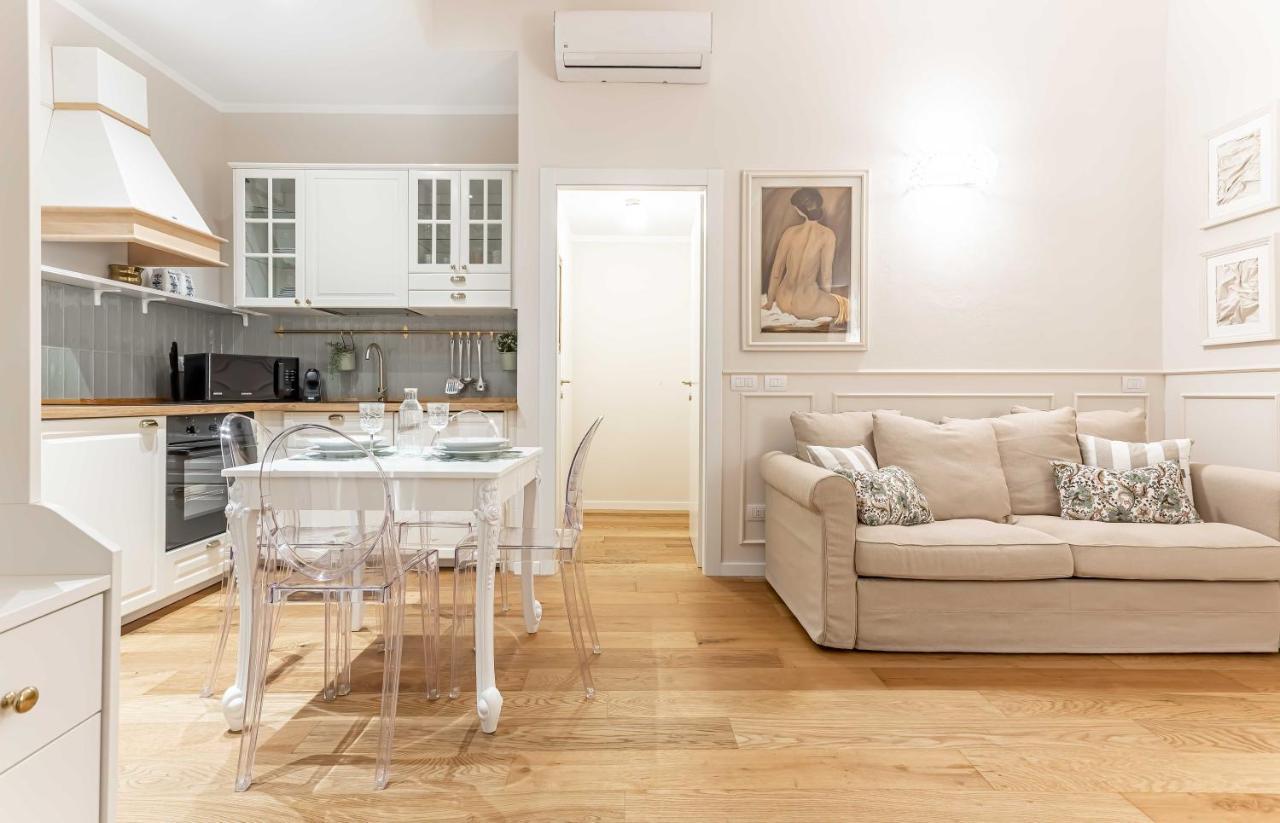 Casa Colonna Romantic Apartment Corso Di Porta Ticinese Mediolan Zewnętrze zdjęcie